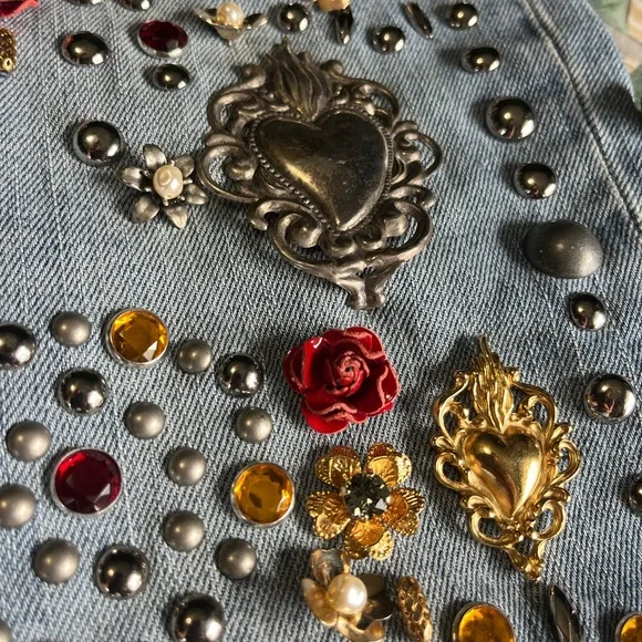 🤩 Dolce & Gabbana Crystal Roses Heart Embellished Jeans Authentic Sz 44 US 8/10 - Picture 4 of 16